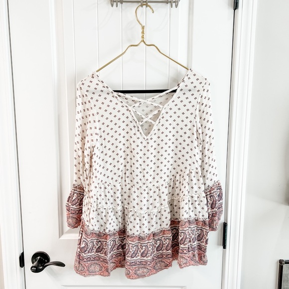 American Eagle Pink Paisley Floral Boho Peplum Top Flared Sleeves Size Small - Picture 2 of 7